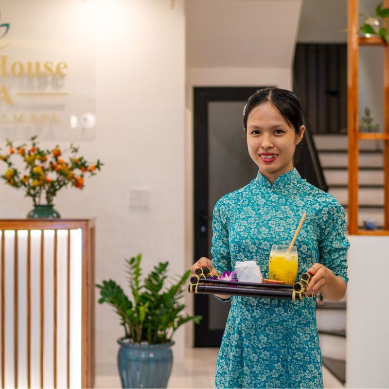 Calm House Spa: The best massage in Hoi An (Spa + Nails)